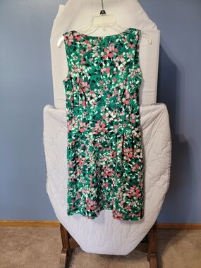 Vince Camuto Green Floral Midi Dress with Pink & White Blooms